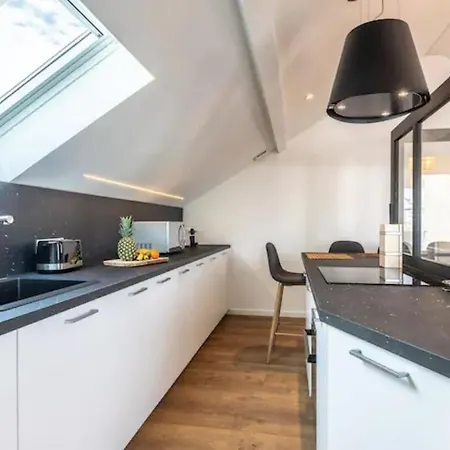 Appartement T3 Coeur Saint Charles Lumineux Et Confortable