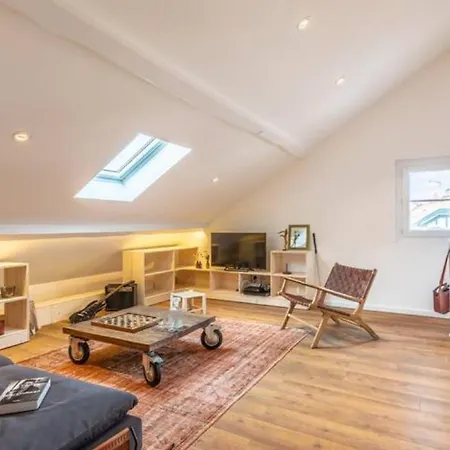 T3 Coeur Saint Charles Lumineux Et Confortable Biarritz